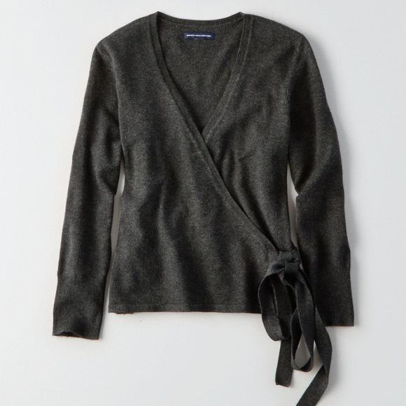 American Eagle Outfitters Sweaters - American Eagle Ballet Wrap Sweater Sz S